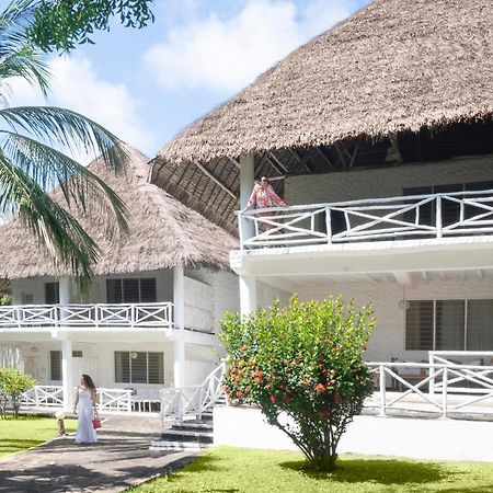 Diamonds Malindi Hotel Exterior photo