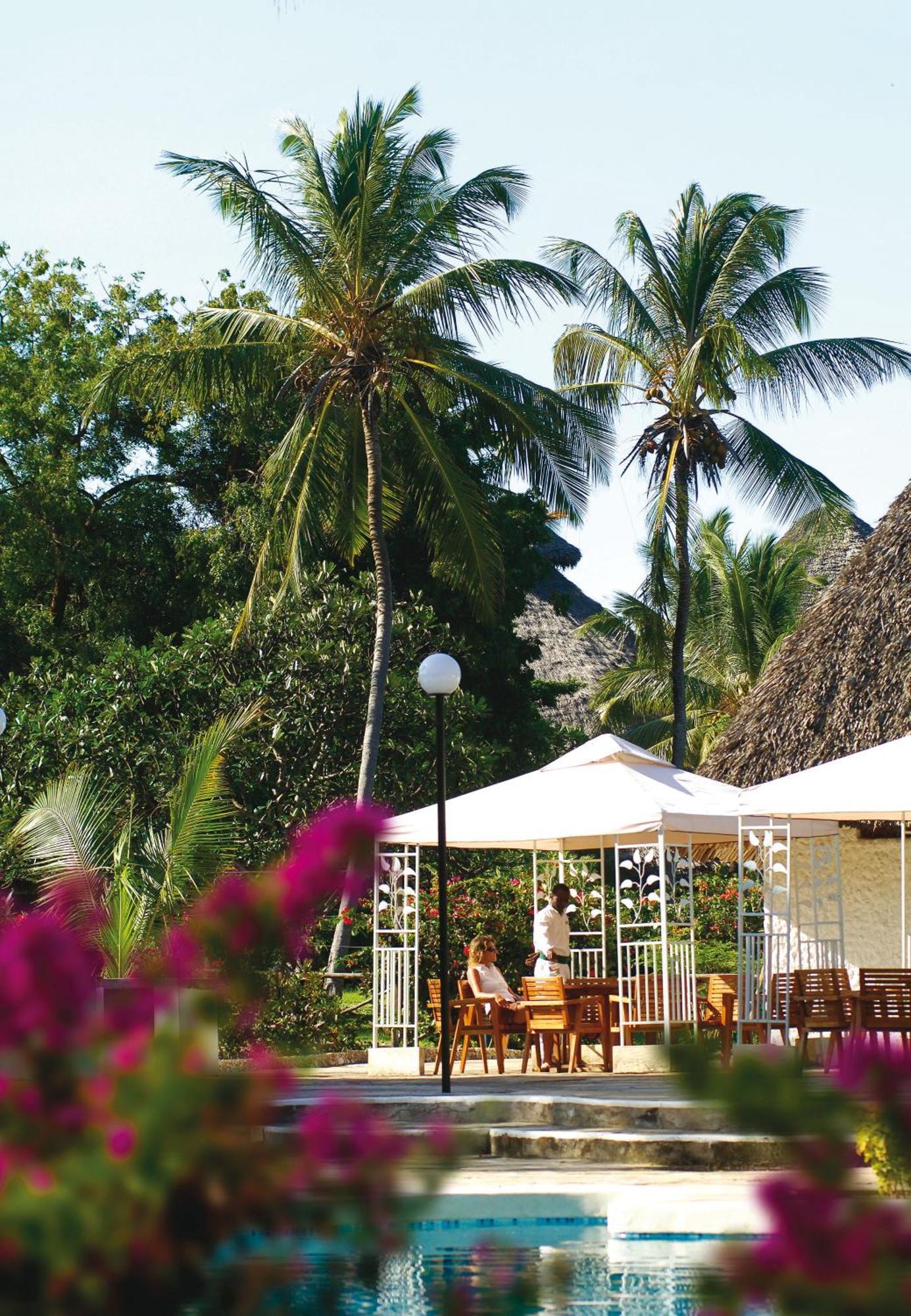 Diamonds Malindi Hotel Restaurant photo