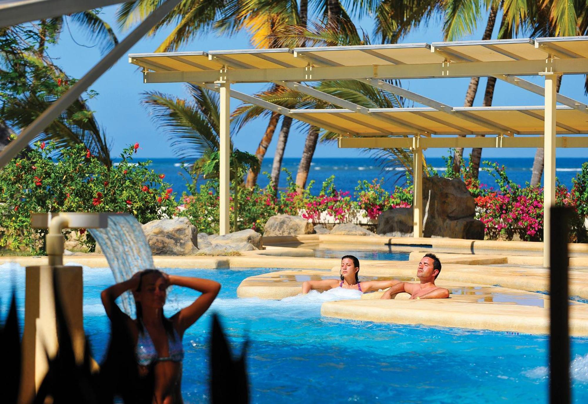 Diamonds Malindi Hotel Exterior photo