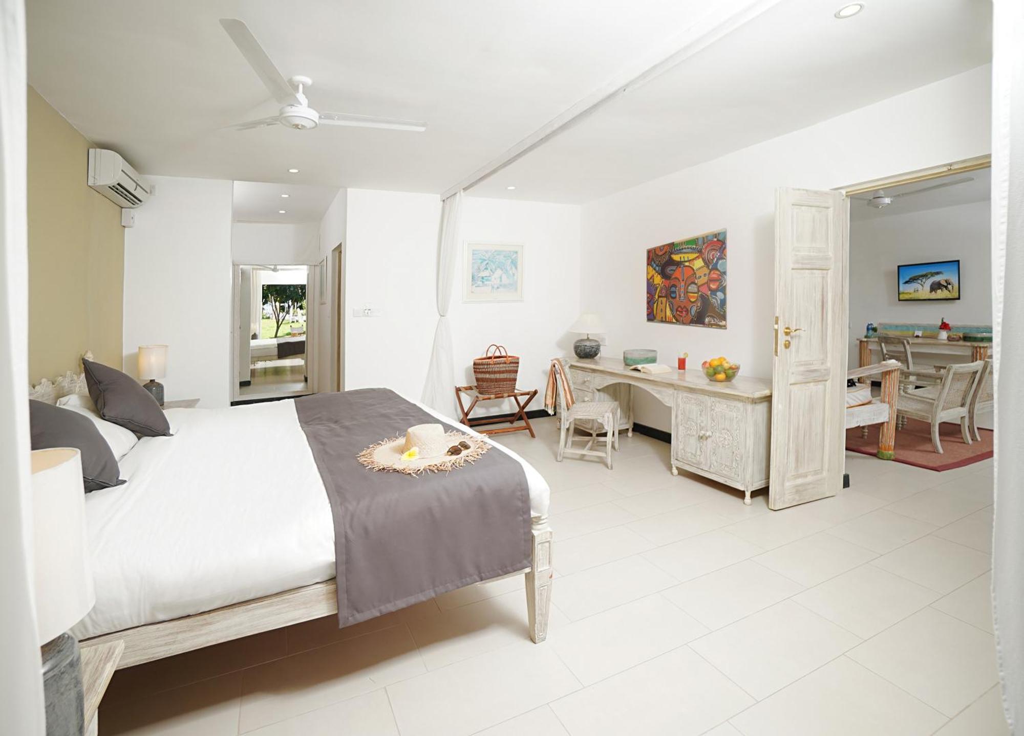 Diamonds Malindi Hotel Exterior photo